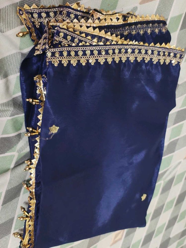 Elegant Navy Blue Dupatta with Gold Trim