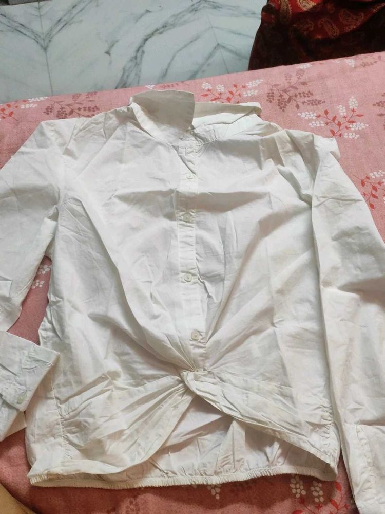 Chic White Knot-Front Shirt