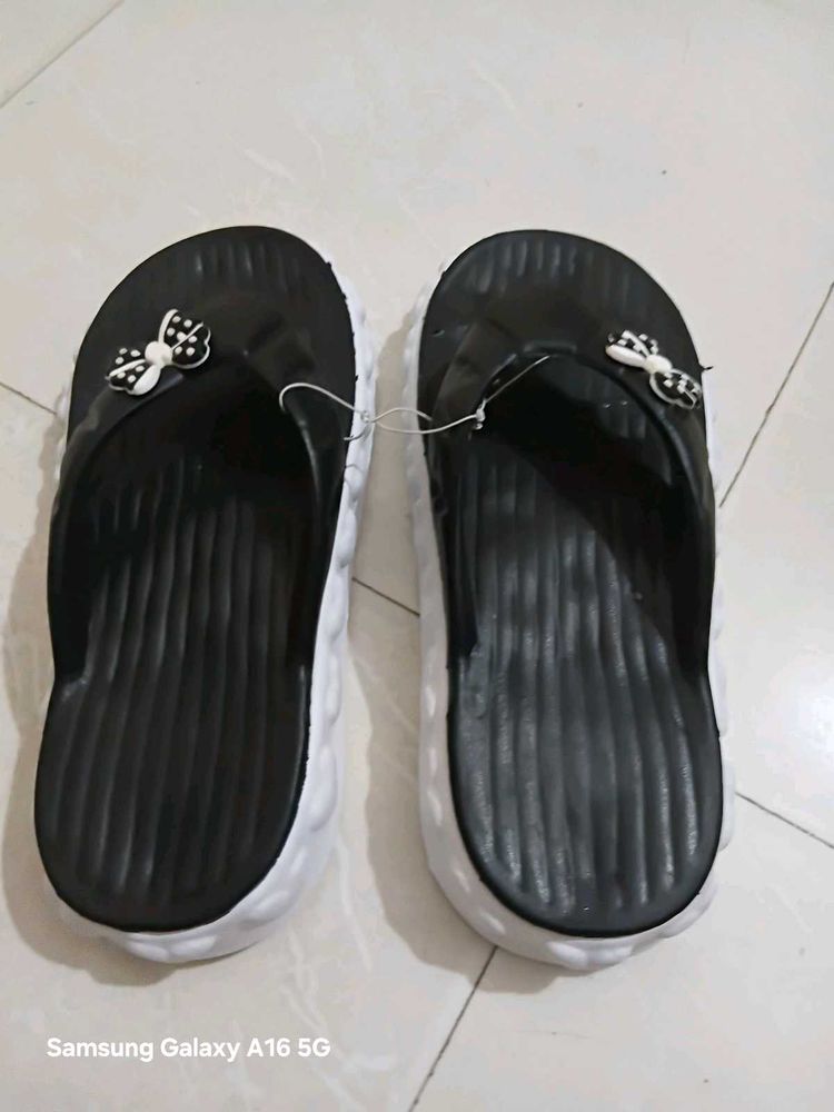 Cute Bow Flip Flops.  2pair slippers