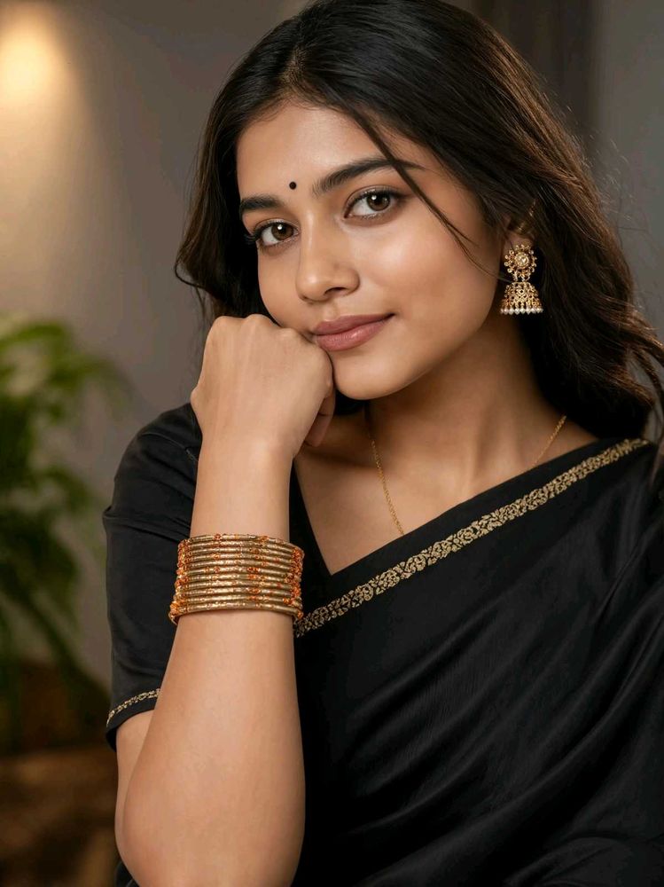 Set of 12 Gold &amp; Rust metallic Bangles