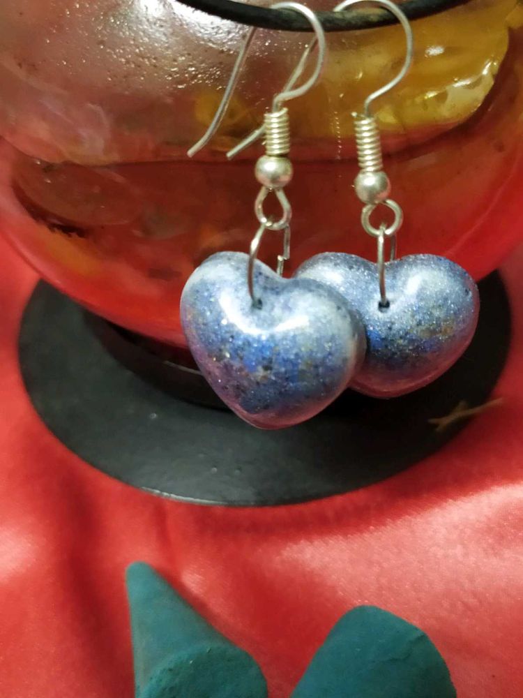 Sparkling Lapis Lazuli Heart Earrings
