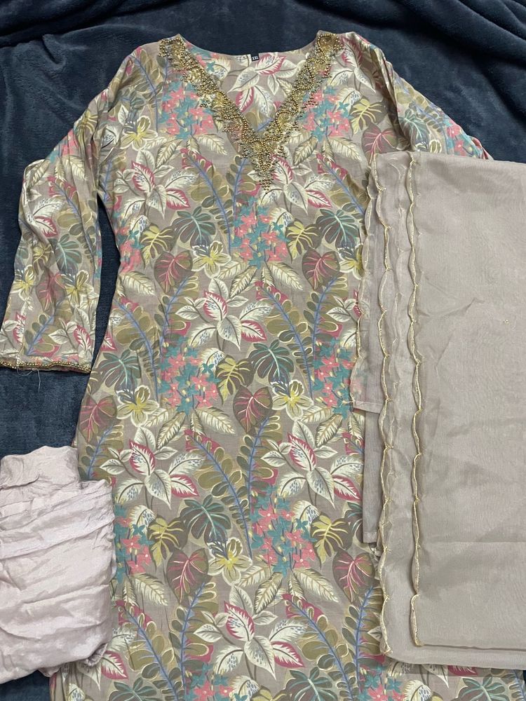Pretty Salwar Set.