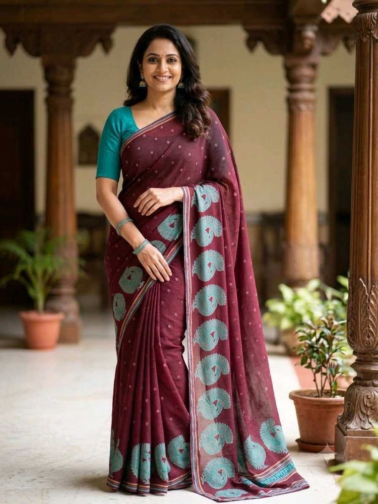 Elegant Maroon Saree with Paisley Border