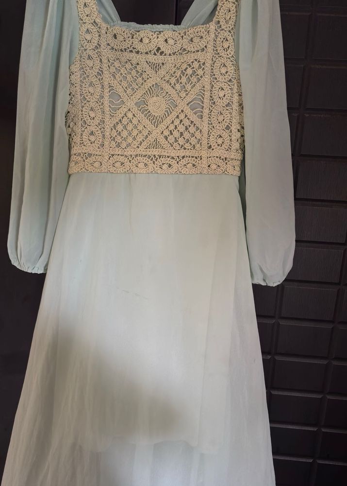 Elegant Mint Green Lace Maxi Dress, size M
