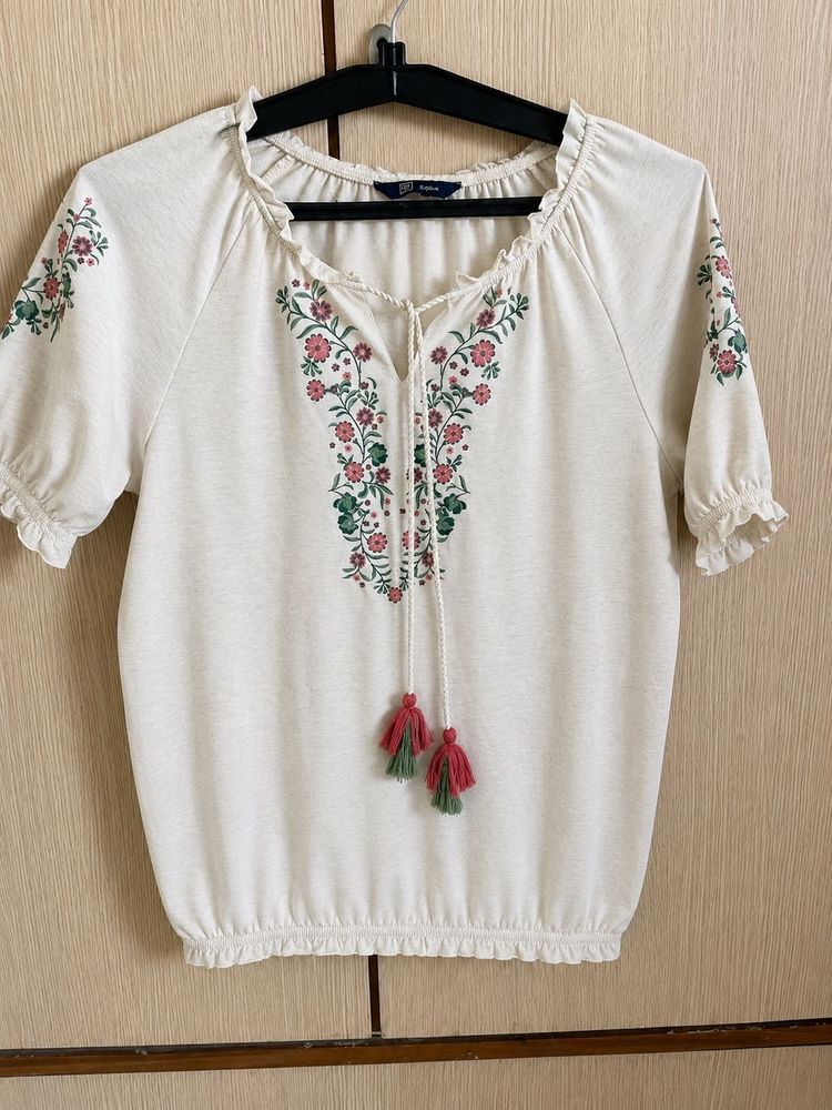 Boho Embroidered Tassel Top