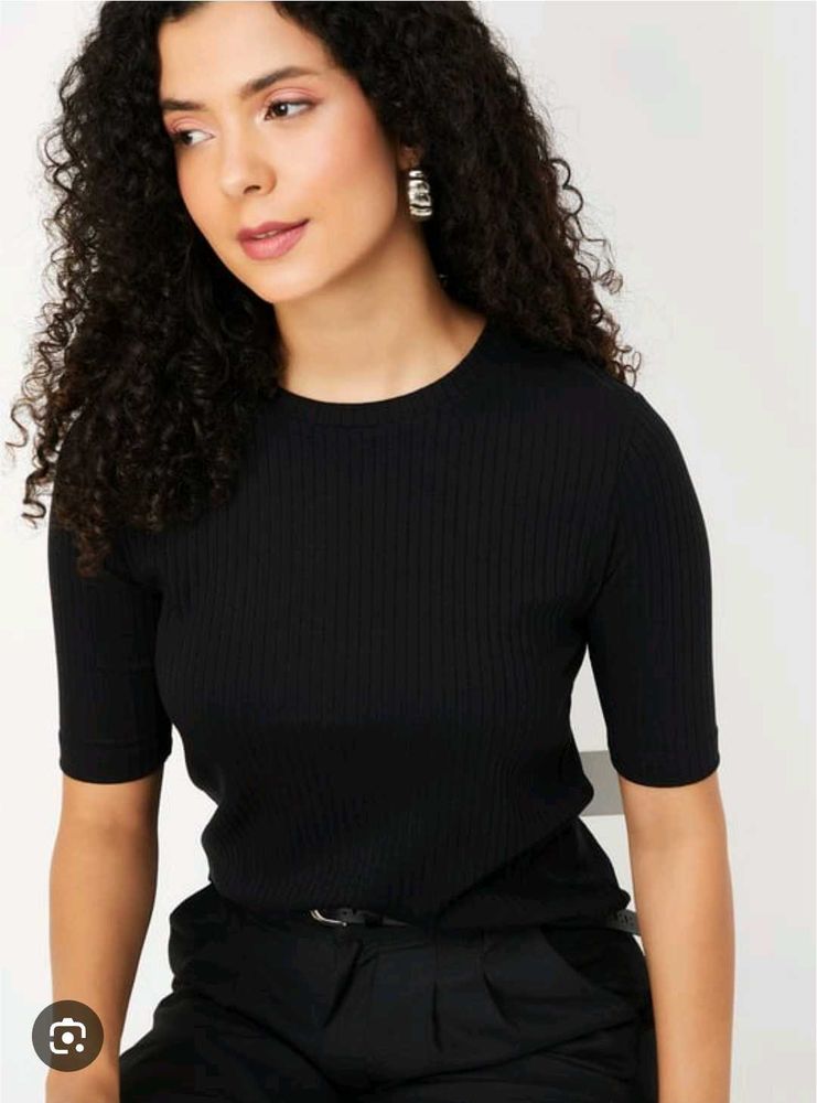 Black Ribbed Short Sleeve Top