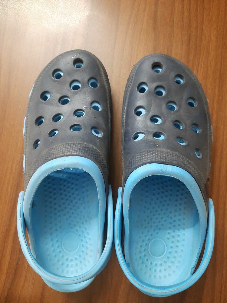 Unisex Comfortable Clogs