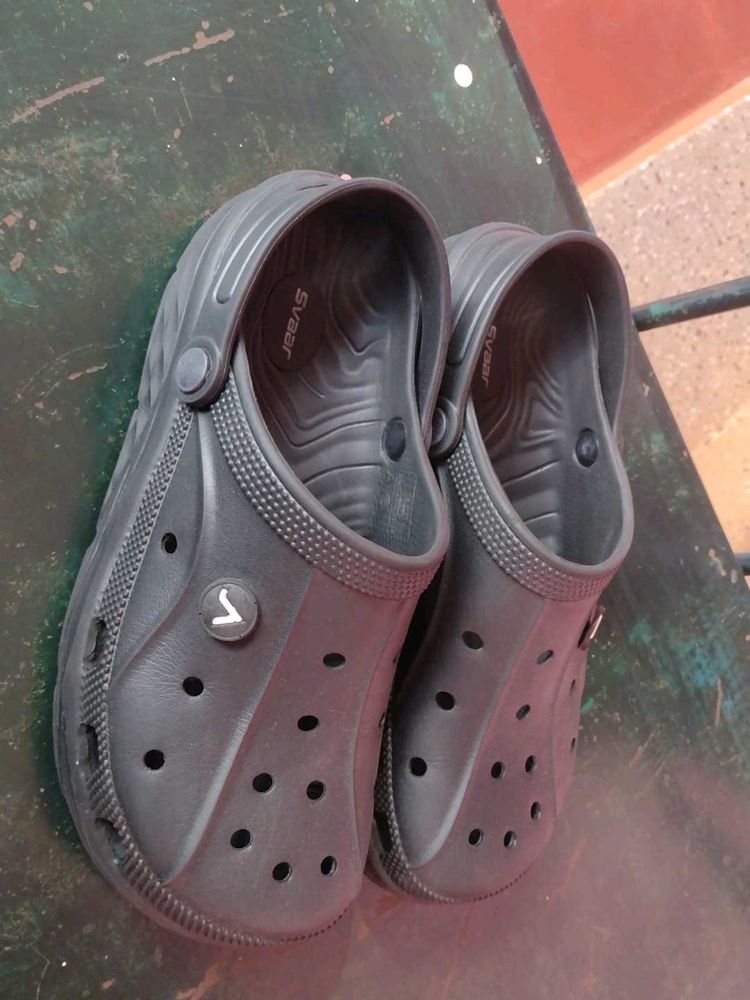 Black Clogs - Comfort Slip-Ons