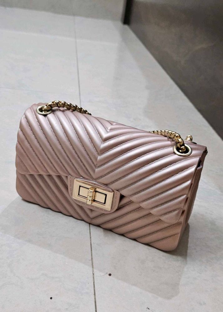 Chic Chevron Quilted Shoulder Bag