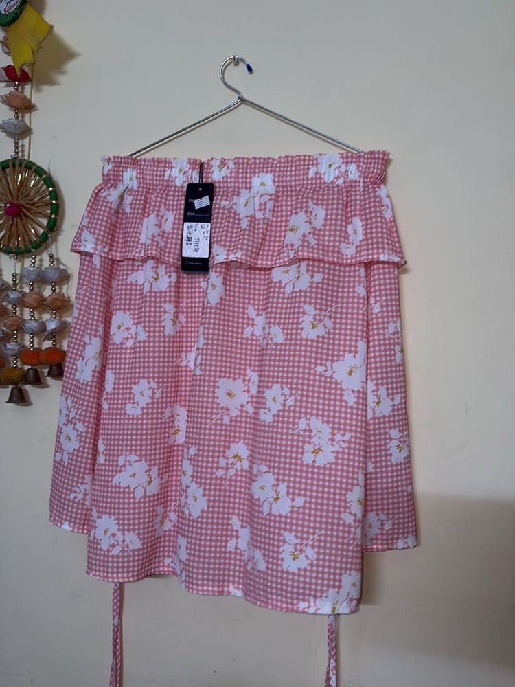 Cute Pink Gingham Floral Off-Shoulder Top