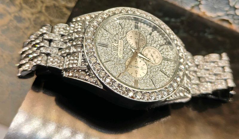 Sparkling Rhinestone Watch
