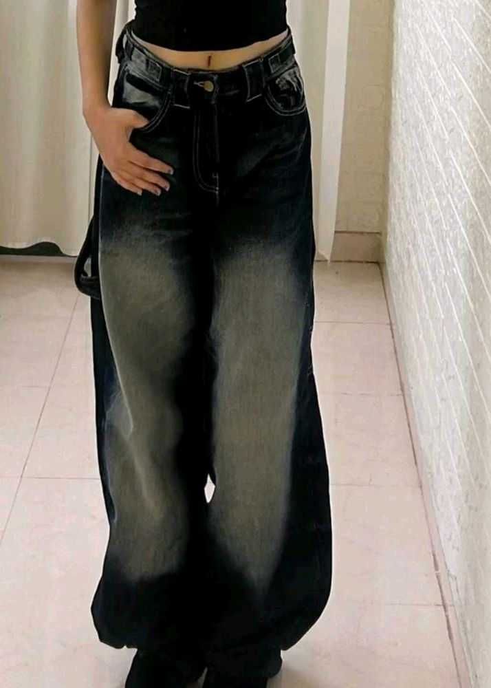 Bershka Carpenter Baggy Jeans