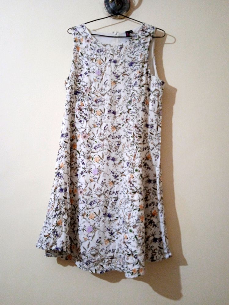 Floral Dress , Size - 32 To 34, Totally New, Never