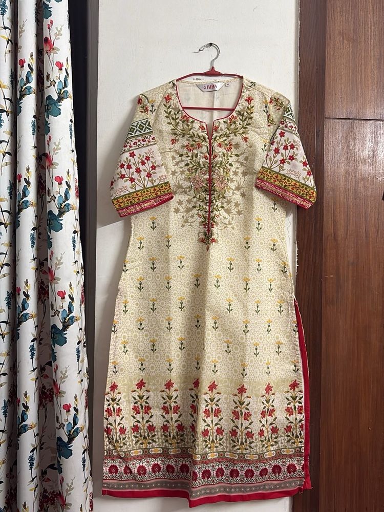 Elegant Printed Kurta with Floral Embroidery
