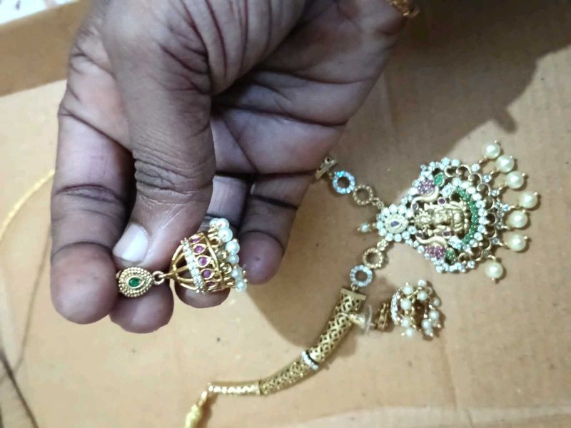 Exquisite Indian Kundan Necklace Set