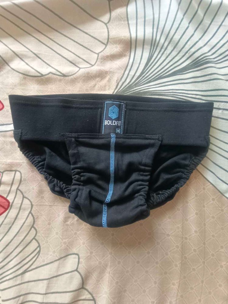 BoldFit Men's Black Briefs (never used)