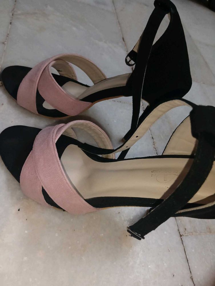 Stylish Pink &amp; Black Block Heels