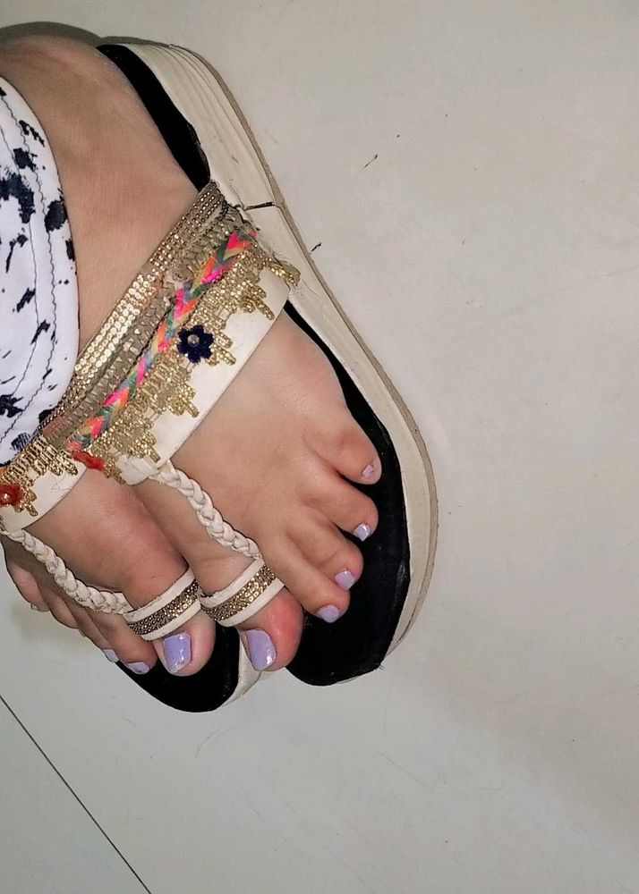 Used Sandles