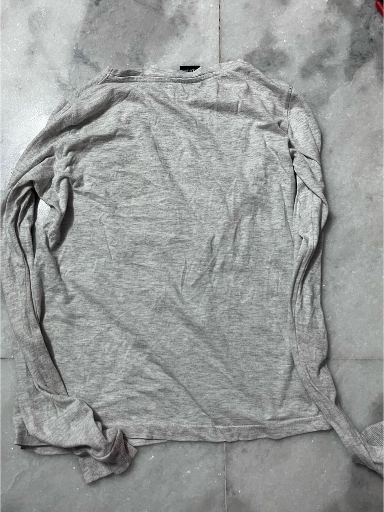 full sleeves tshirt in good condition