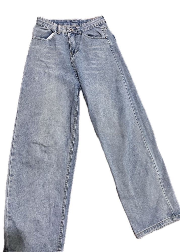 Light Wash Wide Leg Jeans