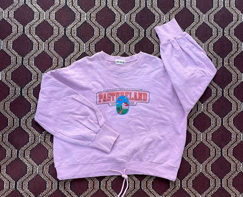 Boxy Lilac Graphic cropped sweatshirt