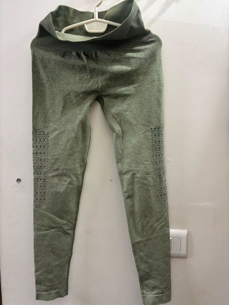CULT Olive Green Seamless Leggings