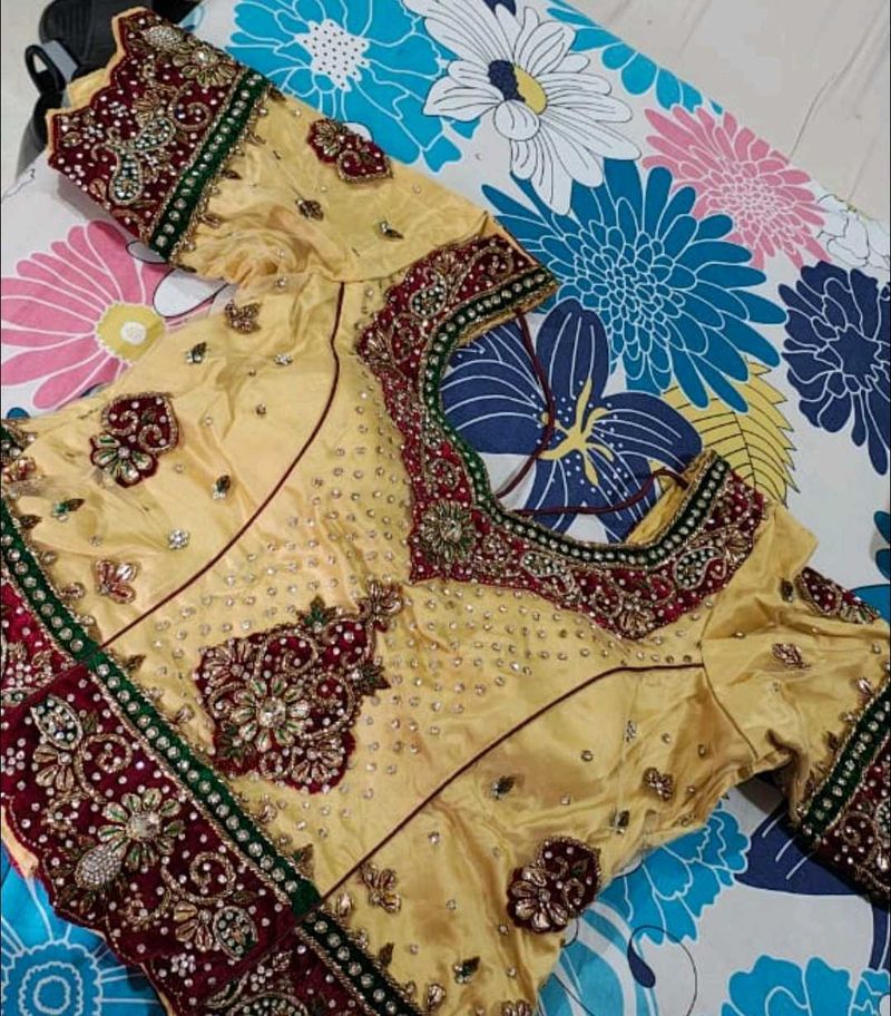 Lehenga Choli | handwork Ethnic lehnga choli | Freeup