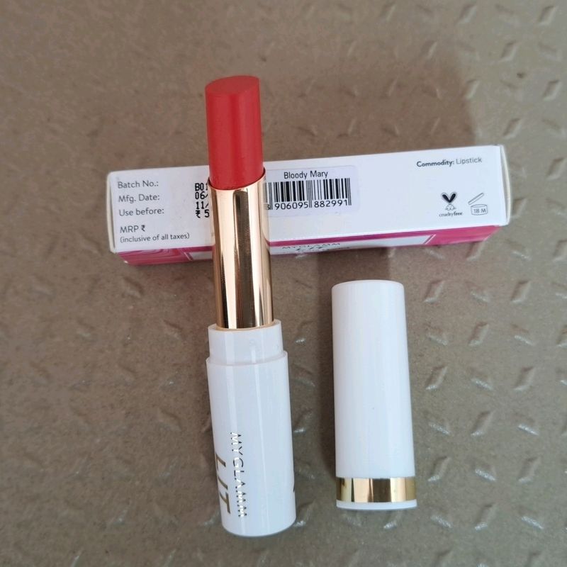 Myglamm LIT Creamy Matte Lipstick(bloody Mary)