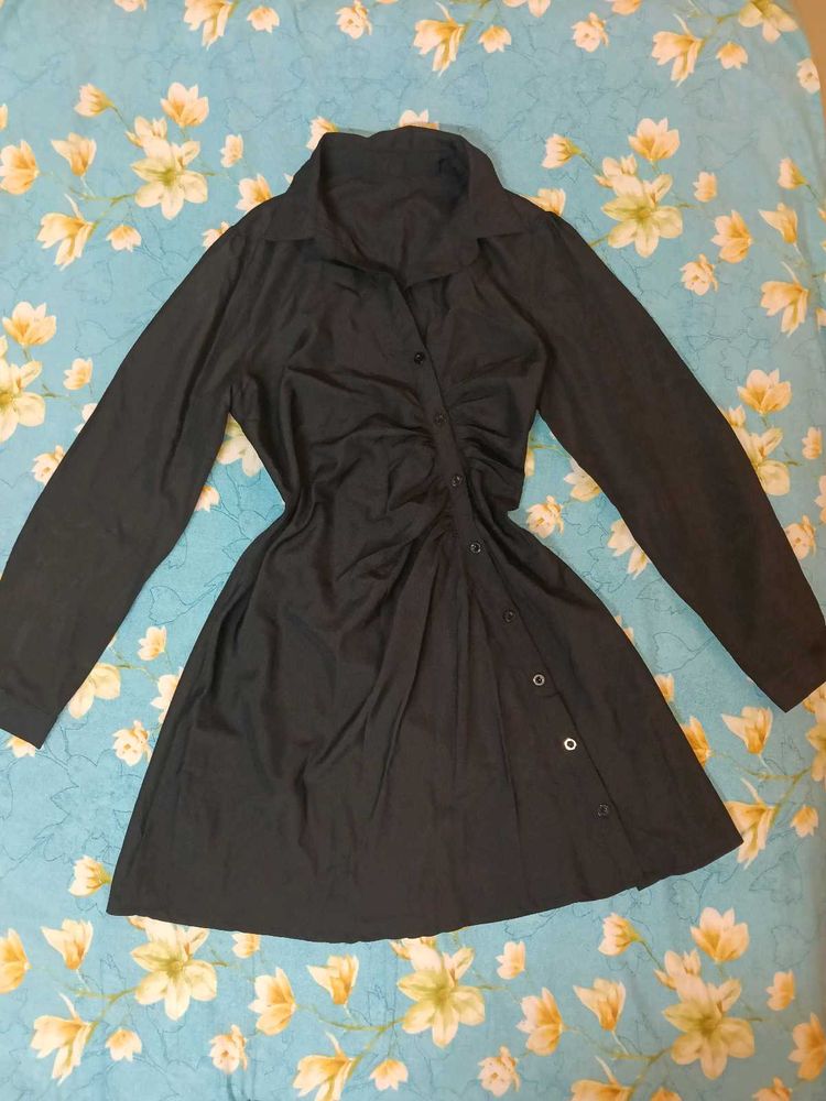 Chic Black Ruched Shirt Dress