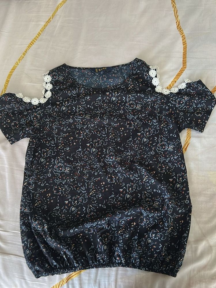 Floral Cold Shoulder Top