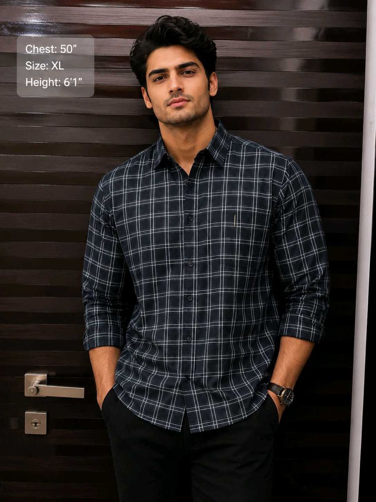 Men's Classic Plaid Button-Up Shirt