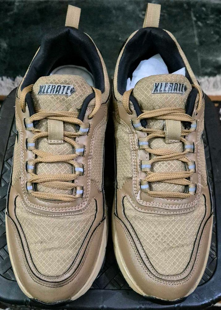 Xlerate men hike casual.shoes in size 8