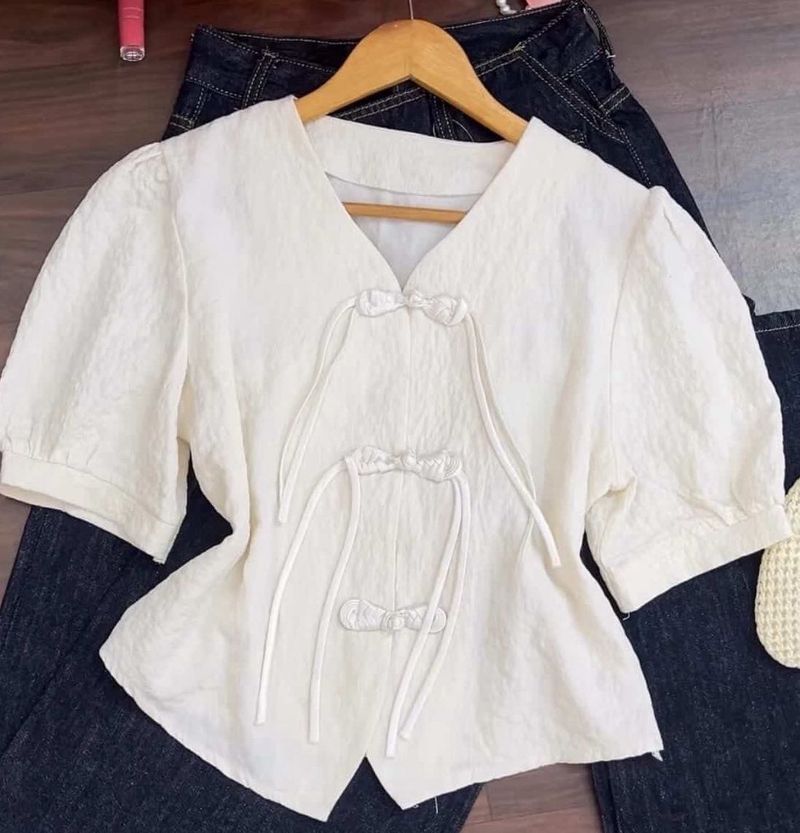 Chic Textured V-Neck Top