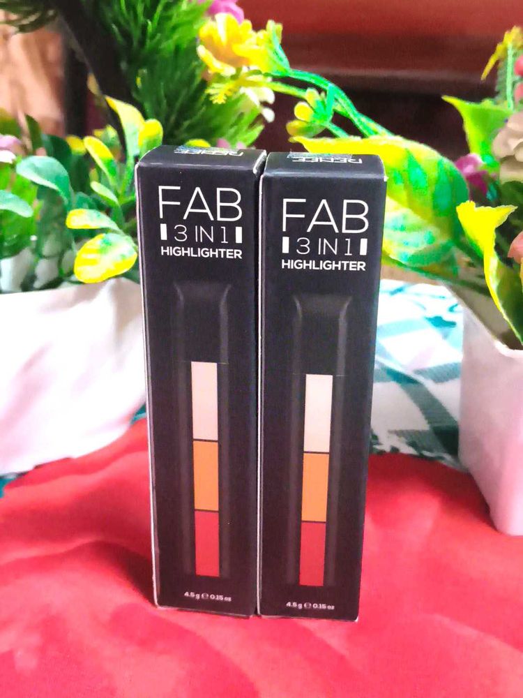 Pack of 2 Renee FAB 3in1 Strobe Highlighter Stick