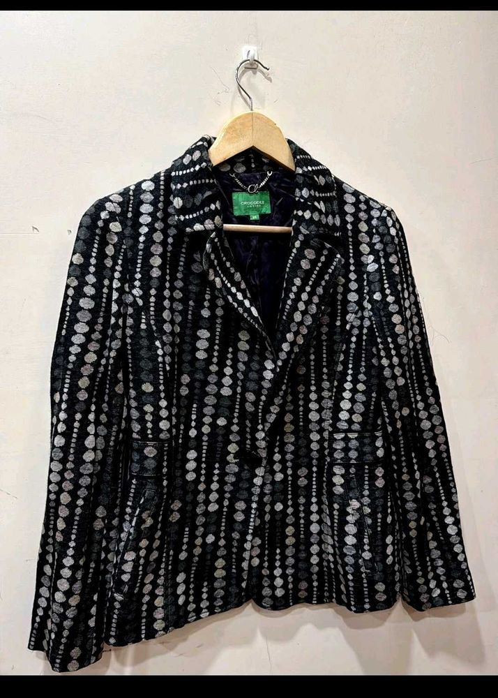 Short Blezer For Ladies and Girl's Wear