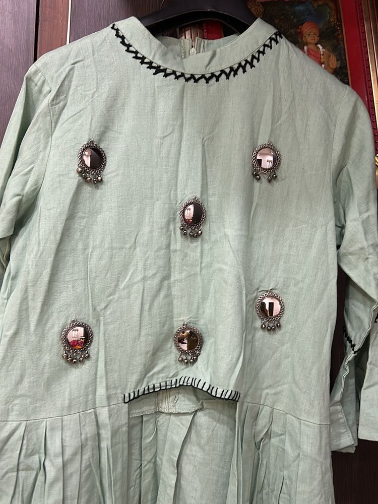 😃 Embellished Top