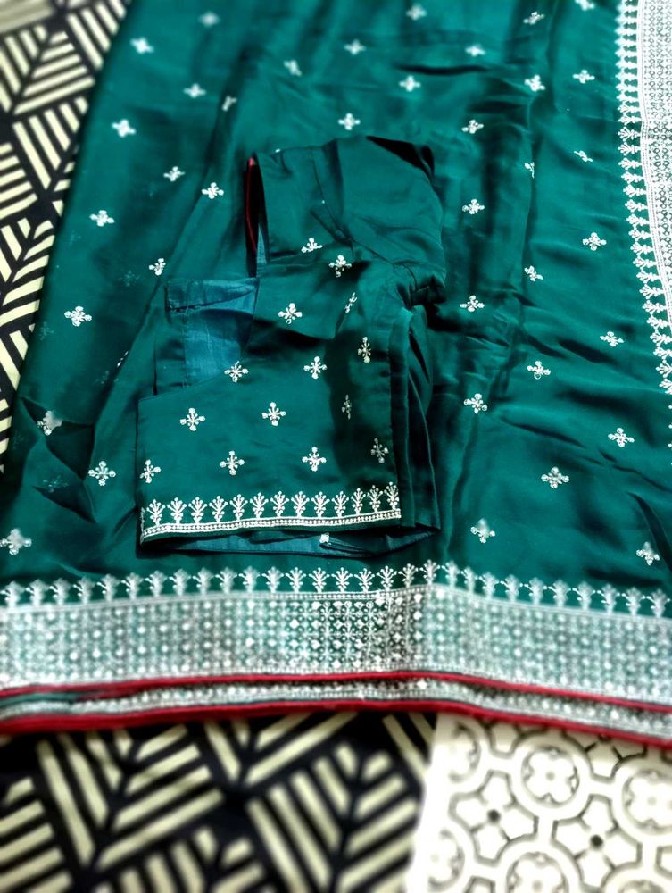 Beautiful Emerald Green Saree with Blouse