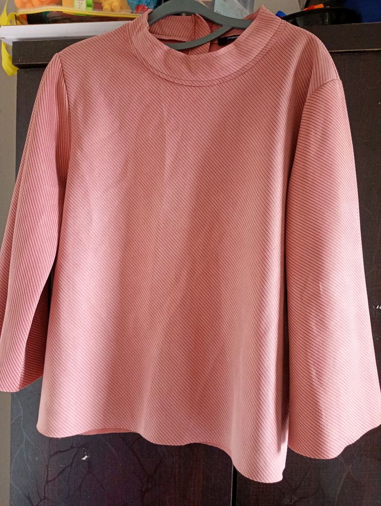 Madame Peach Colour Top
