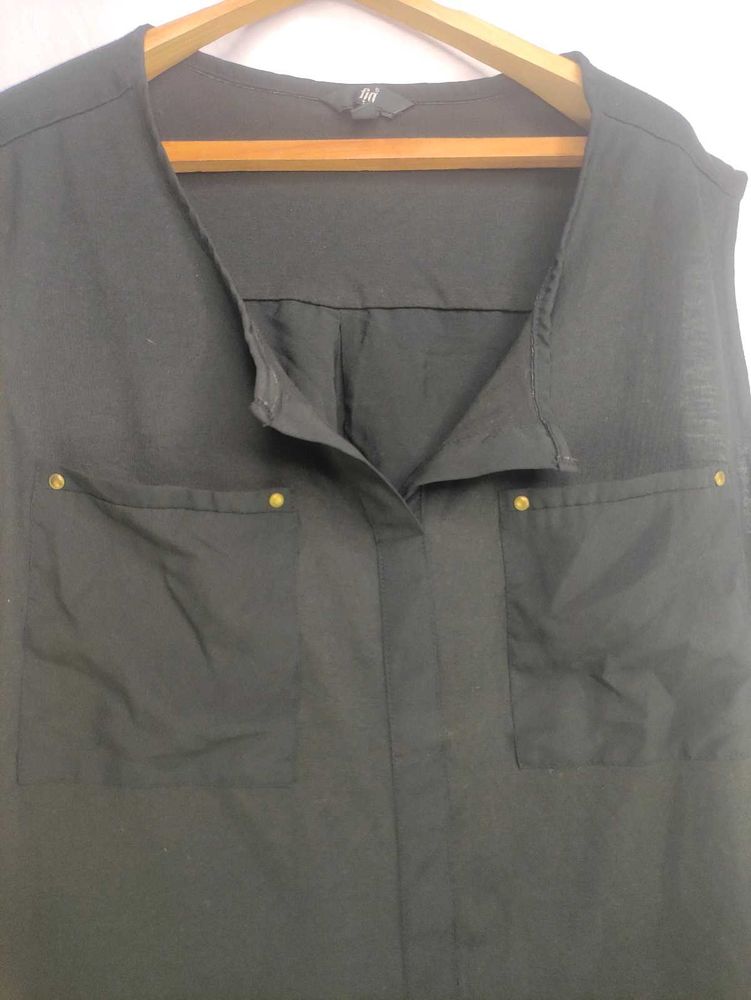 Sleeveless Black Blouse LR-8