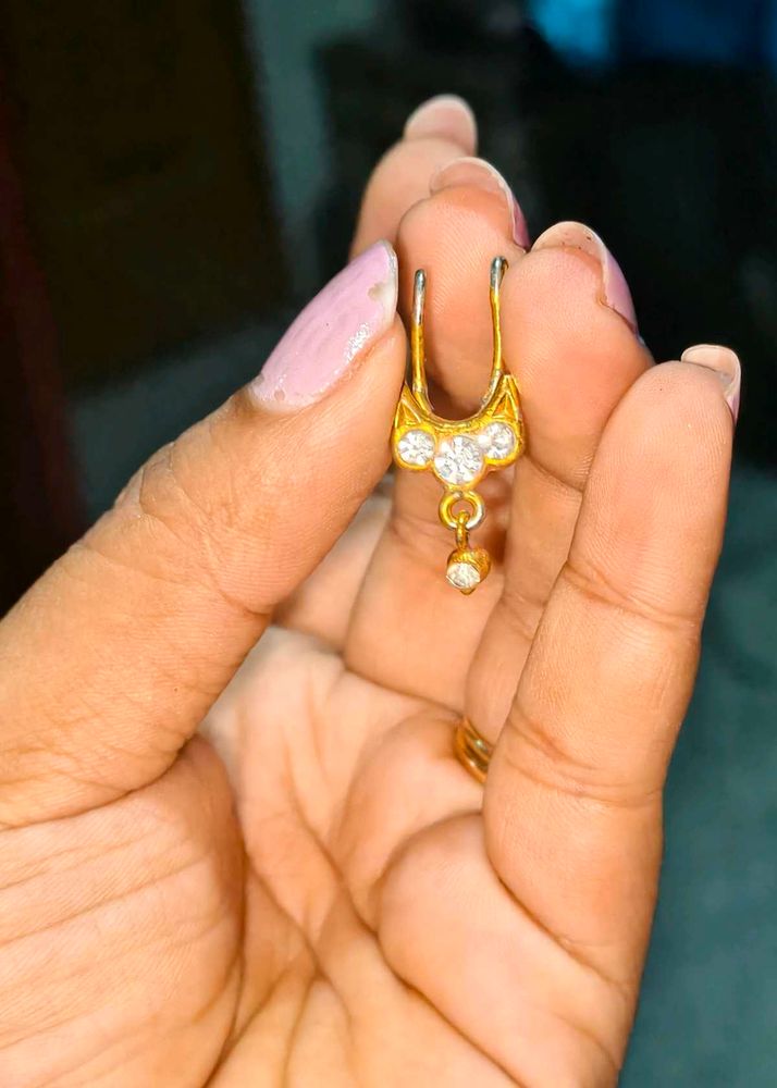 Elegant Gold Nose Pin with Diamonds for classical