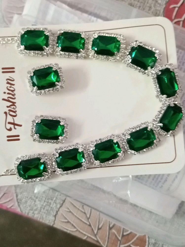 Choker Set