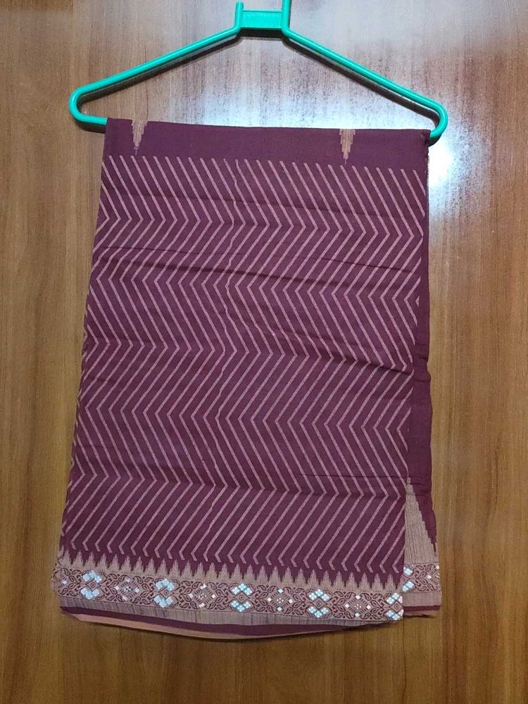 Elegant Maroon Saree with Chevron Pattern