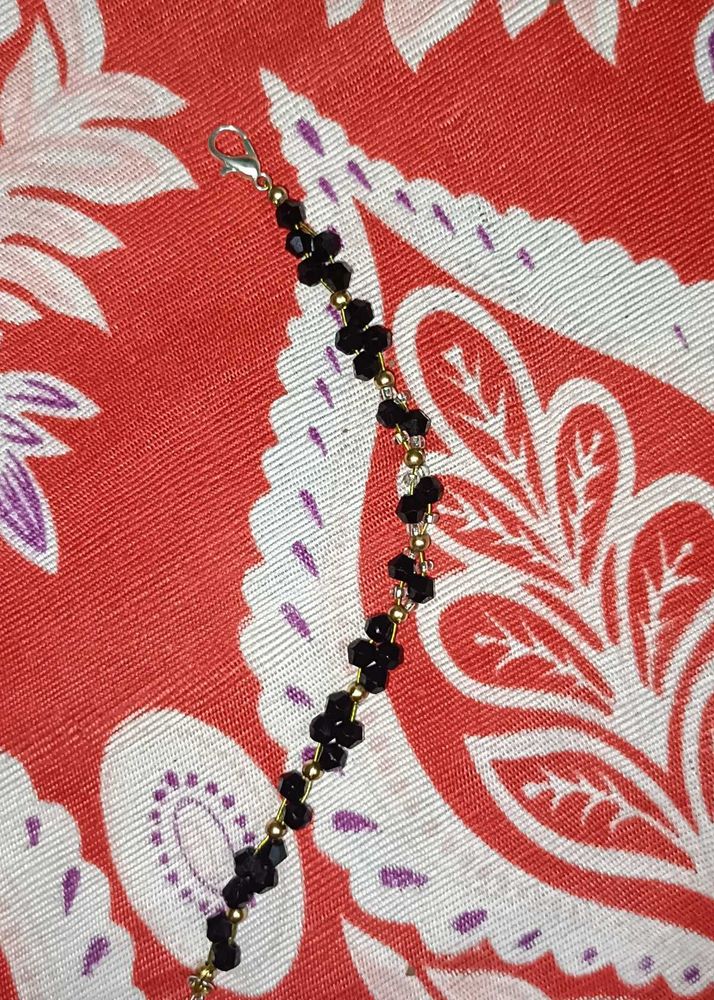 Elegant Black Beaded Bracelet