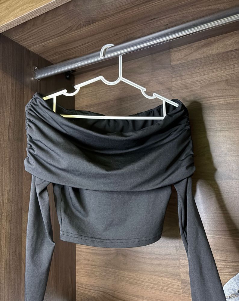Chic Off-Shoulder Ruched Black Top