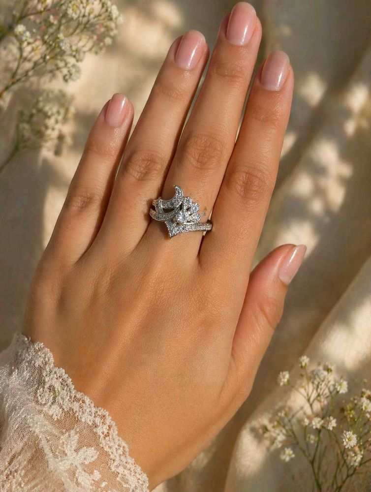 Sparkling Engagement Ring Set