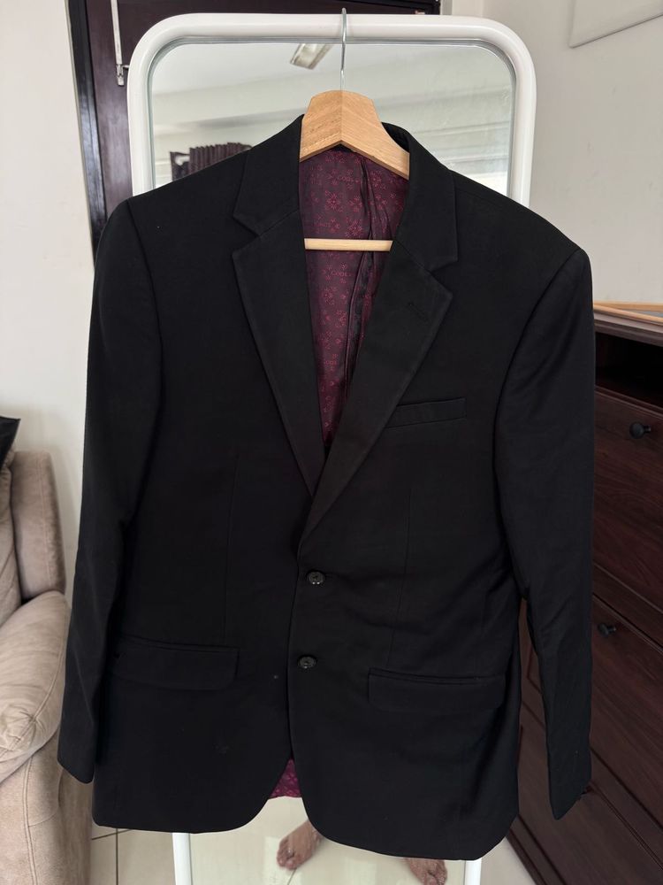 Louis Phillipe Classic Black Blazer