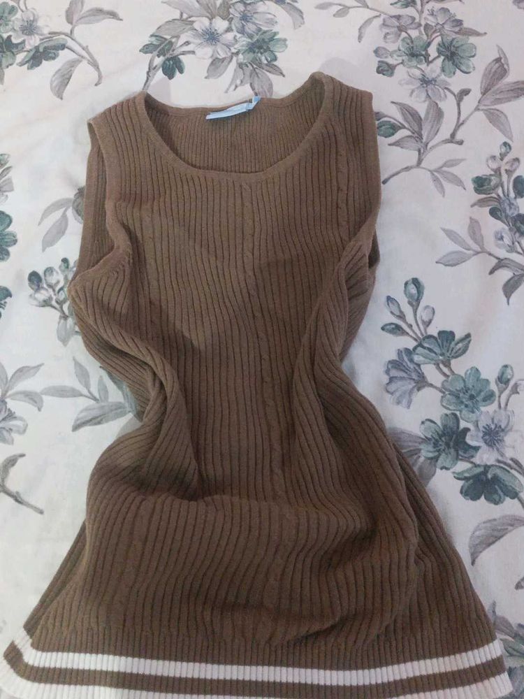 Brown Ribbed Sleeveless Top
