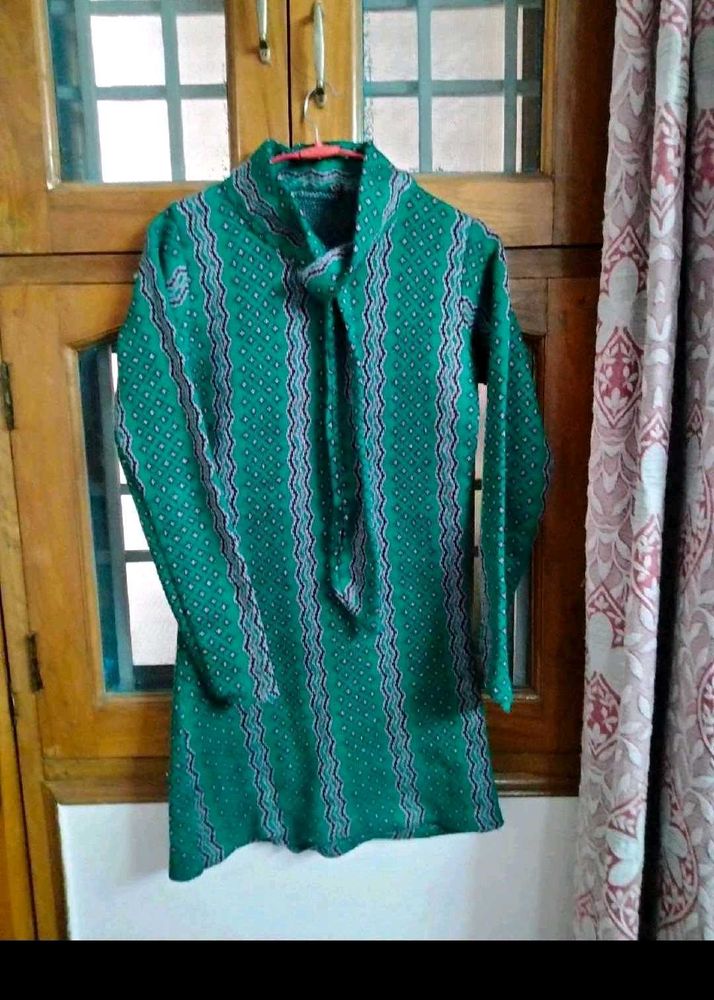 Green Printed Top with Tie Detail