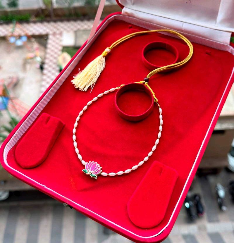 Premium Pearl Minimal necklece
