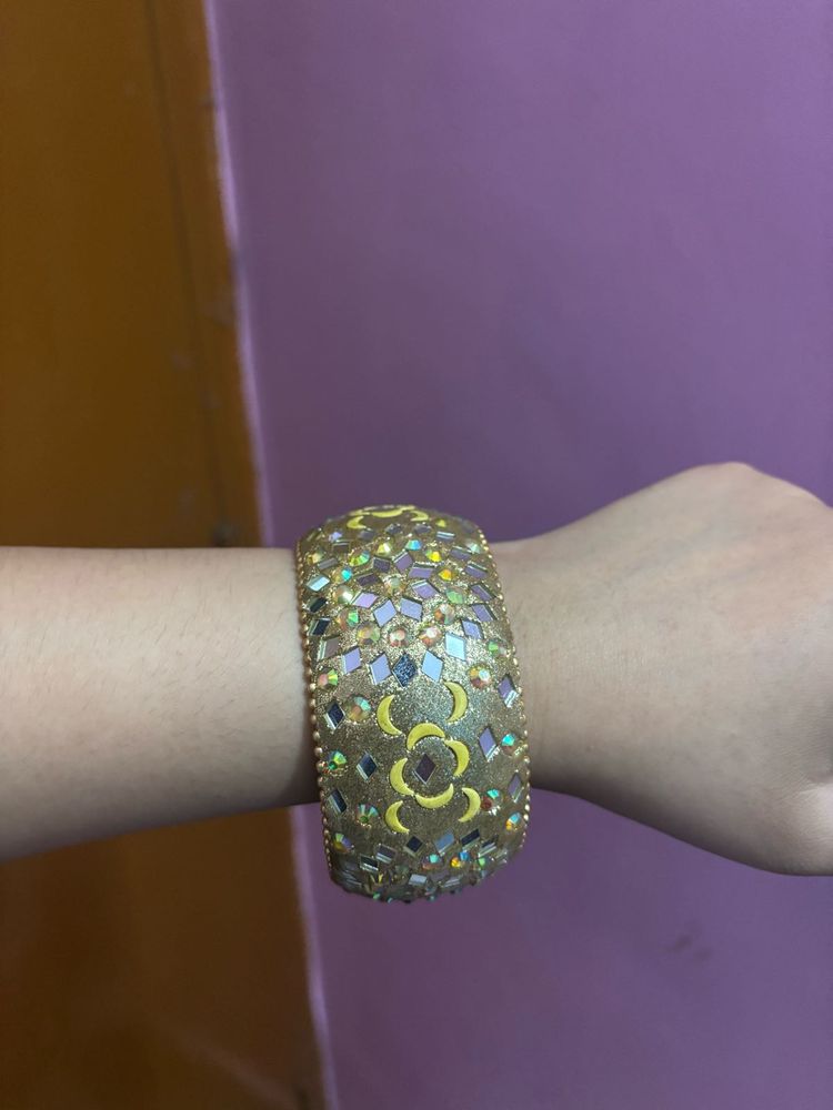 Sparkling Embellished Bangle Bracelet